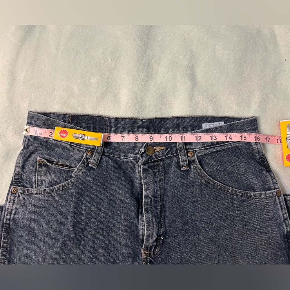 Wrangler Blue Jeans Size 33 x 32 - Picture 10 of 12